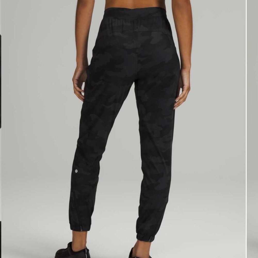 Lululemon Adapted State High Rise Joggers 28” Heritage 365 Camo Deep Coal Size 8 - Picture 8 of 16